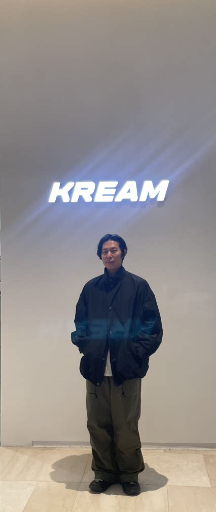 크림 잠실 점장 kream store 님의 게시물 KREAM