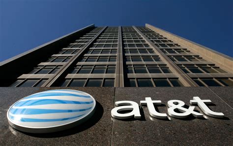 att helped  nsa spy   uns internet traffic updated