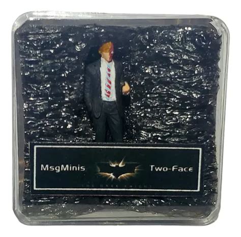 Hot Wheels Boneco Duas Caras Batman The Dark Knight Hw Parcelamento Sem Juros