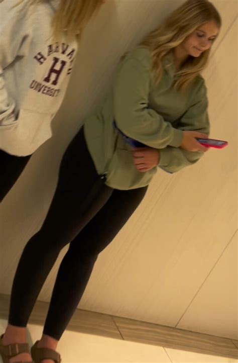 Blonde Pawg Oc Spandex Leggings Yoga Pants Forum