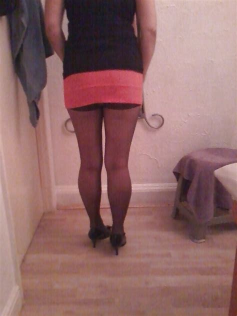 Chinese Milf Masseuse In Black Nylons And High Heels Porn Pictures XXX Photos Sex Images