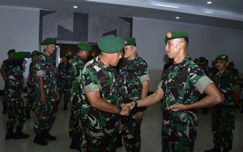 Gubernur Akademi Militer Pimpin Acara Kenaikan Pangkat Perwira Akademi