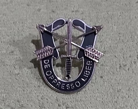 Us Army Special Forces Sfod A Green Berets Badge Reproduction Pin