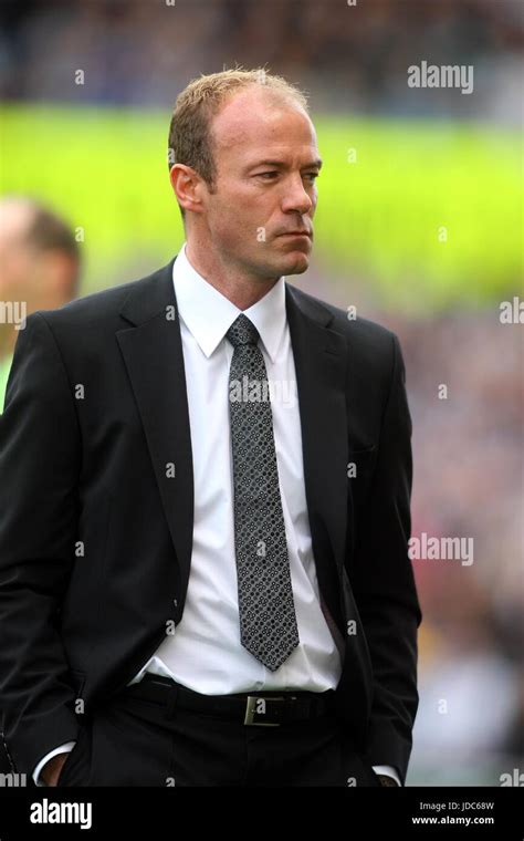 ALAN SHEARER NEWCASTLE UNITED FC MANAGER BRITANNIA STADIUM STOKE ...