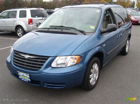 2005 Atlantic Blue Pearl Chrysler Town And Country Touring 55708968