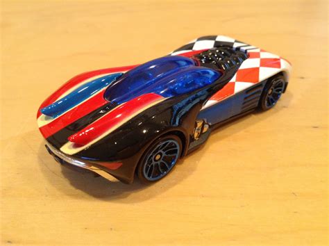 JULIAN S HOT WHEELS BLOG Harley Quinn 2017 DC Super Hero Girls Character Car