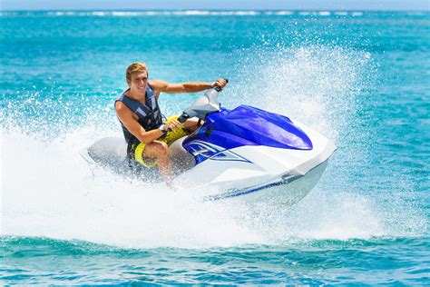 Jetski Hire Gold Coast - Jet Ski Tours | Extreme Jetski | Cavill Ave ...