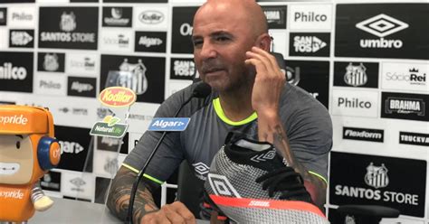 Otra polémica declaración de Jorge Sampaoli puso en duda su continuidad