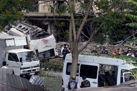 Terror In Istanbul Im Bann Der Gewalt Der Spiegel