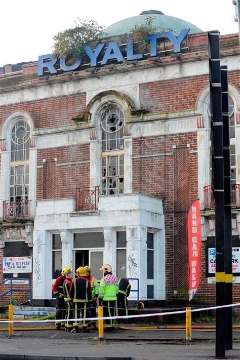 Major Fire At Royalty Cinema On Harborne Birmingham Live