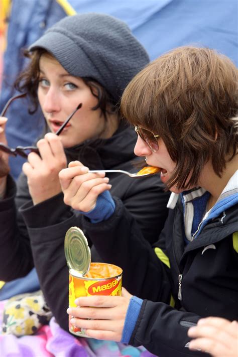 Sex Drugs Rock N Roll Auf Zum Festival N Tv De