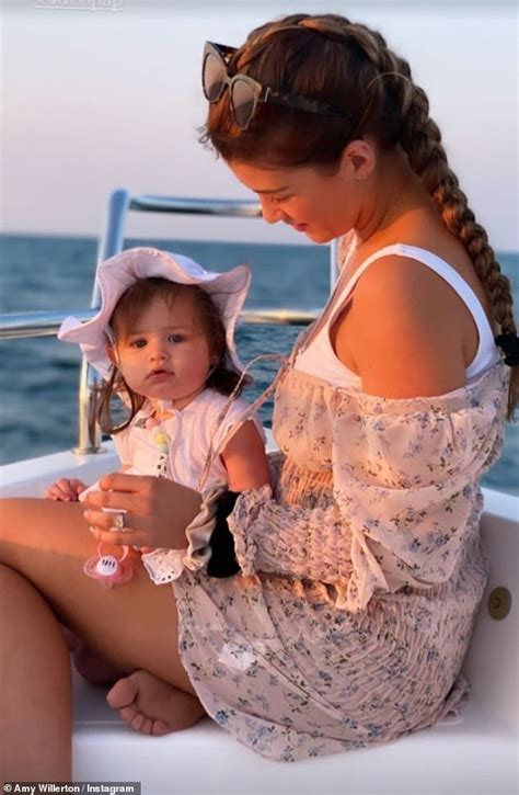 Amy Willerton Shows Off Her Taut Abs In A Stylish White Bikini In Dubai Daily Mail Online