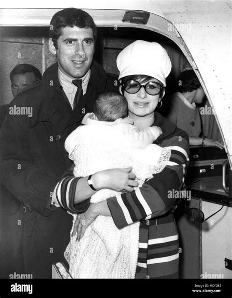 Elliott Gould, Barbra Streisand, holding son Jason Gould, 1967 Stock ...