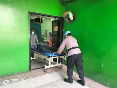 Hilang Konsentrasi Pemotor Alami Kecelakaan Tunggal Di Cikarang Barat