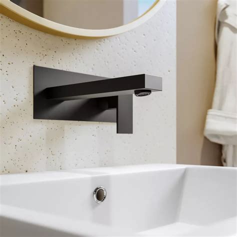 Miscelatore Lavabo A Muro Canna Cm Con Piastra Nero Opaco Kyria