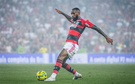 Gabigol No Banco Veja Prov Vel Escala O Do Flamengo De M Rio