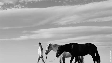 Saskia Jenkins Nude OnlyFans Leaks Fappening FappeningBook