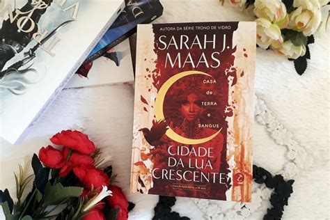 Prefácio Resenha Casa De Terra E Sangue Sarah J Maas