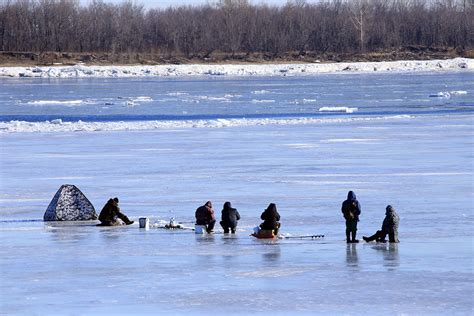 Michigan Walleye Charters Area Charter Boats Saginaw Bay, Michigan ...