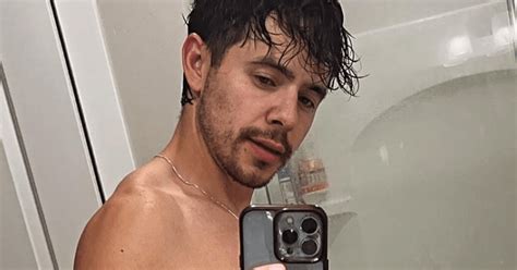 David Archuleta Is Looking HOT AF In New Shirtless Mirror Selfie Instinct Magazine