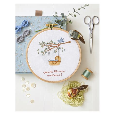 Broderies pour bébé livre broderie 20 cadeaux naissance Edisaxe