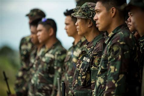 Philippine Special Operations Forces soldiers wait - PICRYL Public ...