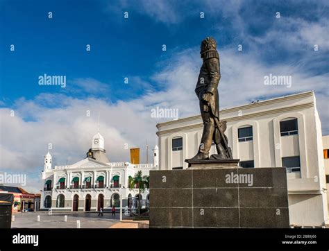 Statue of Vicente Guerrero, Palacio del Gobierno at Plaza de Armas in ...