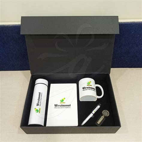 premium corporate gifts boxes pakistan