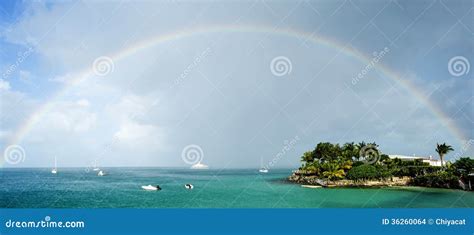 Arco Iris Lleno Sobre El Mar Del Caribe Foto De Archivo Imagen De