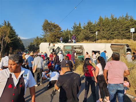 Vuelca autobús en la México Toluca cuatro muertos y 30 heridos