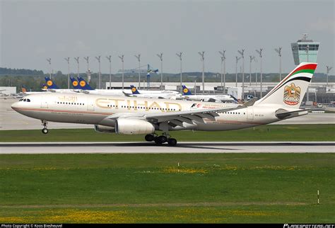 A Eyp Etihad Airways Airbus A Photo By Koos Biesheuvel Id