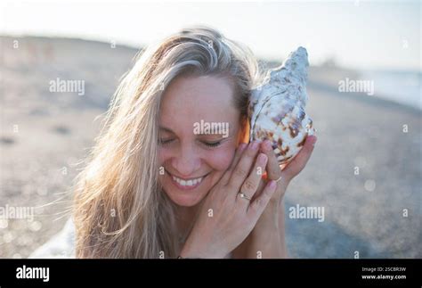 Bikini Beach Blonde Hi Res Stock Photography And Images Alamy