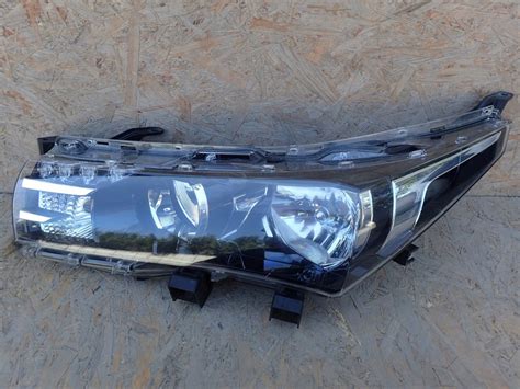 Lampa Lewa Reflektor Lewy Toyota Corolla E Led