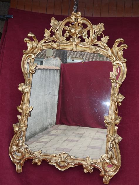 Grand Miroir En Bois De Tilleul Sculpt Et Dor Poque Louis Xv