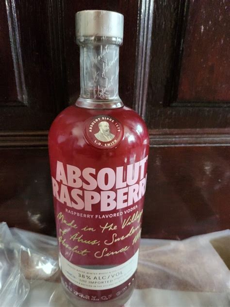 Vodka 1 Lit 1000ml Food And Drinks Alcoholic Beverages On Carousell