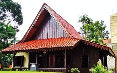 4 Nama Rumah Adat Betawi beserta Gambar dan Penjelasannya