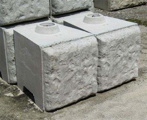 Retaining Wall Inside/Outside Corner Block - B&C Concrete