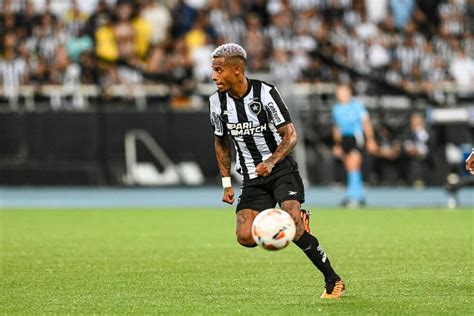 9 melhores meias da história do Botafogo maestros da bola