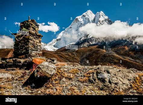 Nepal Island Peak Trek General Scenic Looking In The Direction Of Ama