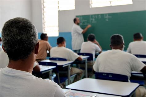 Dia Mundial Da Alfabetiza O Cresce Em N Mero De Estudantes Dos