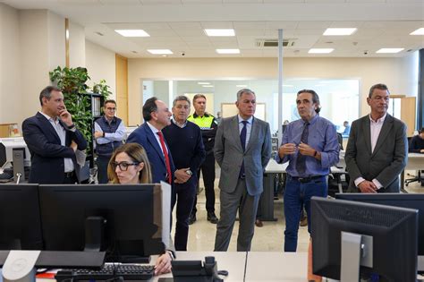 El alcalde inaugura el nuevo Centro de Gestión de la Movilidad en el