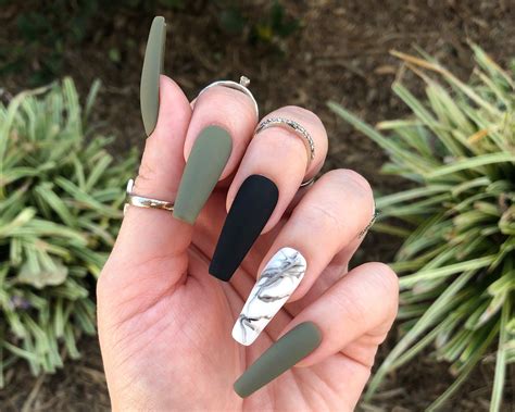 Hunter Green Marble Print Press On Nails Choose Your Shape Reusable