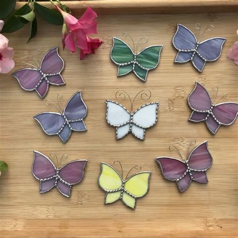 Vidrieras Mariposa Suncatcher Adorno Regalo del Día de la Madre