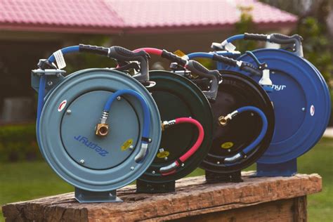 The Science Behind Retractable Garden Hose Reels: ”How Do They Work ...