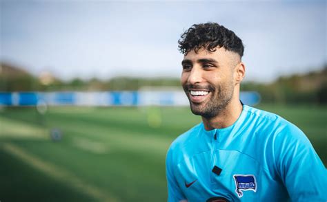 Hertha Bsc Berlin Influencer Nader Jindaoui Will Startelf Debüt Geben