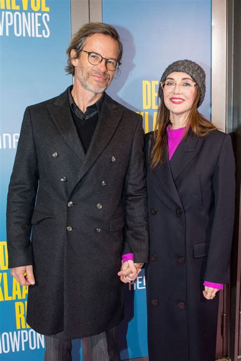 Guy Pearce Inundated With Support After Sharing Heartbreaking Loss Hello