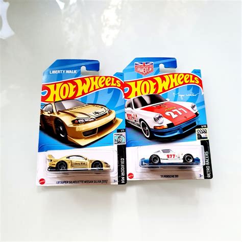 Hot Wheels Liberty Walk LB Super Silhouette Nissan Skyline S15 LBWK Gold Magnus Walker Momo