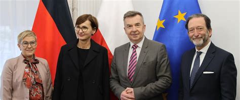 Spotkanie szefa MNiSW z minister edukacji i badań naukowych Republiki