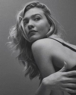 Turkish Model Actress Melisa Dongel Porn Pictures XXX Photos Sex