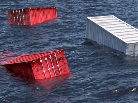 661 contenedores se perdieron en el mar en 2022 el porcentaje más bajo